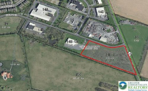 599 Daniels Rd, Nazareth, PA, 18064-9022 | Card Image