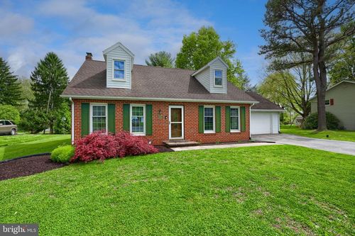 1955 Brian Ln, YORK, PA, 17404-1314 | Card Image