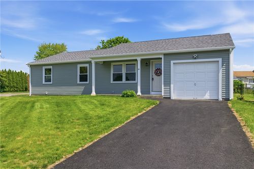 10 Wagon Wheel Ln, Woonsocket, RI, 02895-2725 | Card Image