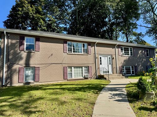 apt-3-62 Garden St, Attleboro, MA, 02703-3800 | Card Image
