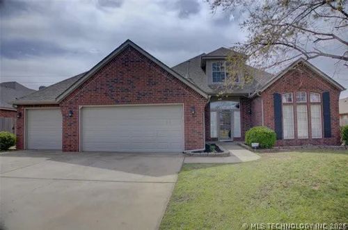 11906 E 99th St N, Owasso, OK, 74055-2660 | Card Image