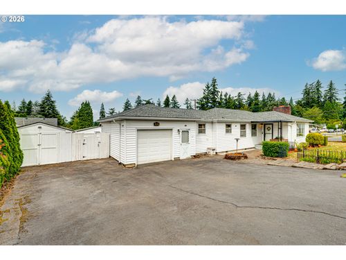 813 N 16th Ave, Kelso, WA, 98626-4817 | Card Image