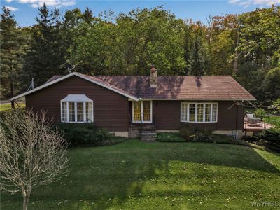 10724 Harlow Road, House other with 3 bedrooms, 1 bathrooms and null parking in Darien NY | Image 3