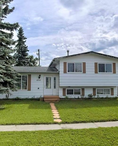 4703 55 Ave, Whitecourt, AB, T7S1A4 | Card Image