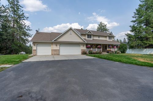 15308 W Bluegrass Rd, Nine Mile Falls, WA, 99026-9604 | Card Image