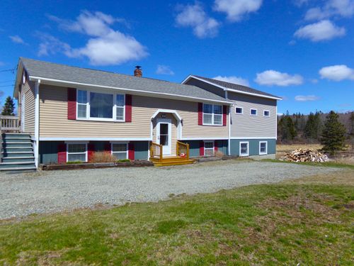 112 Hillcrest Dr, Winter Harbor, ME, 04693-3301 | Card Image