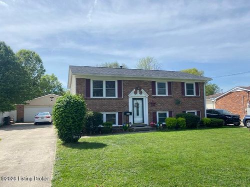 8014 Broadfern Dr, Louisville, KY, 40291 | Card Image