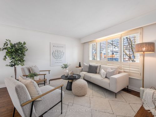 124 Kalmar Ave, Scarborough, ON, M1N3G7 | Card Image