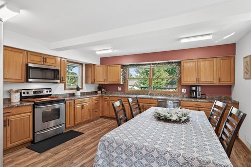 8547 Hinton Ave S, COTTAGE GROVE, MN, 55016-3164 | Card Image
