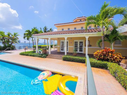 104-1040 Lake Shore 104 Drive, Lake Park, FL, 33403 | Card Image