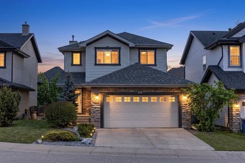 218 Wentworth Pk Sw, Calgary, AB, T3H5B4 | Card Image