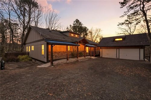 200 Mcclure Dr, cumming, GA, 30028-6812 | Card Image