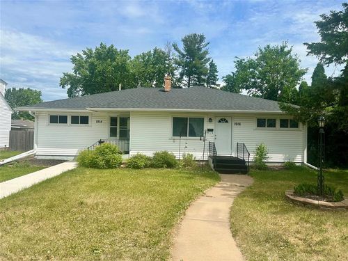 1-2-1914 Hopkins Avenue, Eau Claire, WI, 54701 | Card Image