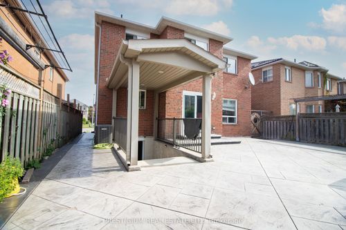 5480 Heatherleigh Ave, Mississauga, ON, L5V2K7 | Card Image