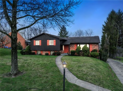 1624 Citation Dr, South Park, PA, 15129-8831 | Card Image