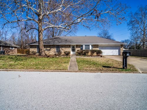 921 S 21st St, Rogers, AR, 72758-4909 | Card Image