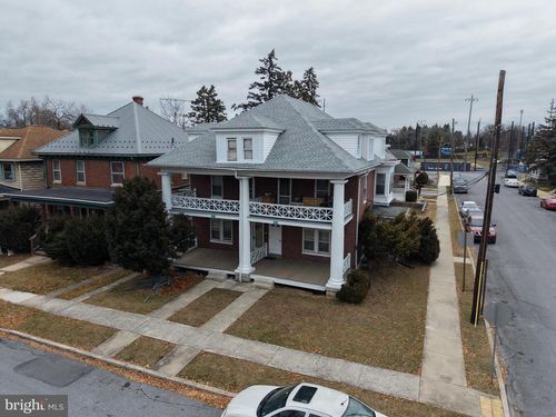 103 W Commerce St, CHAMBERSBURG, PA, 17201-1176 | Card Image