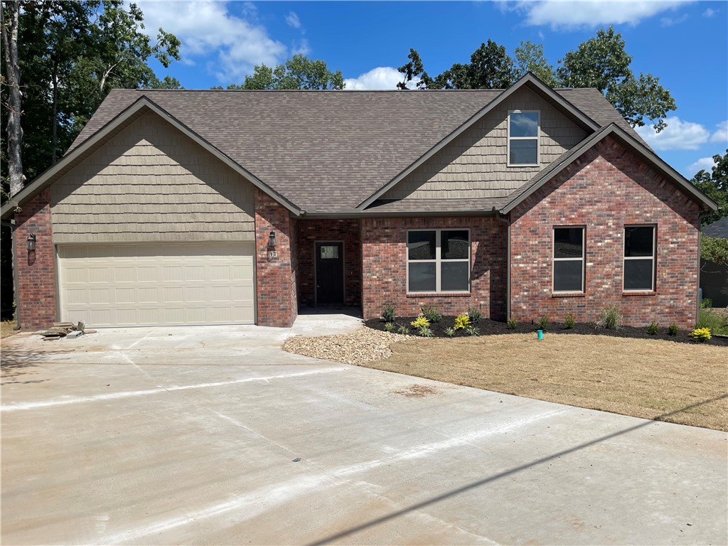 17 Dunbarton Drive, For Sale in Bella Vista Zoocasa