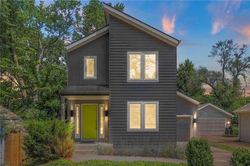 102 E 81st St, Kansas City, MO, 64114-2518 | Card Image