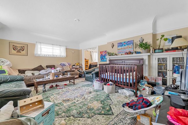 3229 W 24 Th Ave, House other with 6 bedrooms, 3 bathrooms and 2 parking in Vancouver BC | Image 7