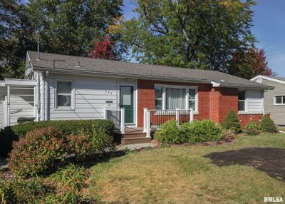 525 N Florence Street, House other with 2 bedrooms, 1 bathrooms and null parking in Geneseo IL | Image 2