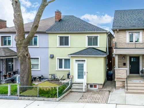 30 Carling Ave, Toronto, ON, M6G3S1 | Card Image
