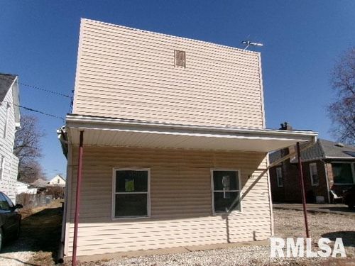 837 E Chestnut St, Canton, IL, 61520-2935 | Card Image