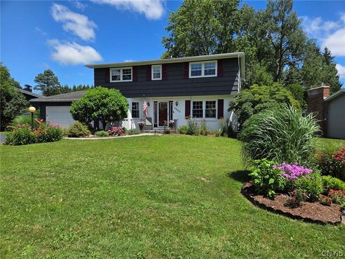 4853 Carey Dr, Manlius, NY, 13104-1632 | Card Image