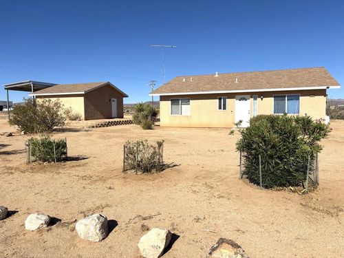 1698 Hilton Ave, Yucca Valley, CA, 92284-0998 | Card Image
