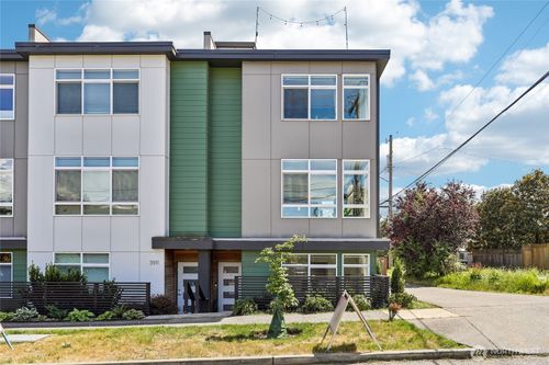 3913 Sw Hudson St, Seattle, WA, 98116-4665 | Card Image