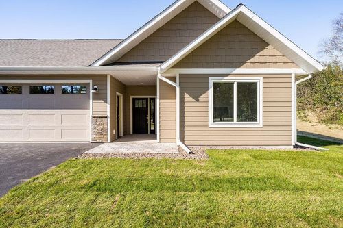 3815 Stebner Rd, Hermantown, MN, 55811-1800 | Card Image