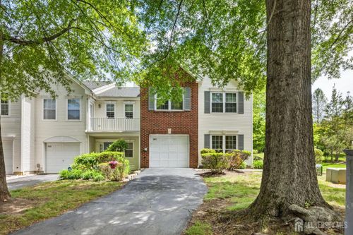 301 Pheasant Run, MONMOUTH JUNCTION, NJ, 08852-1925 | Card Image