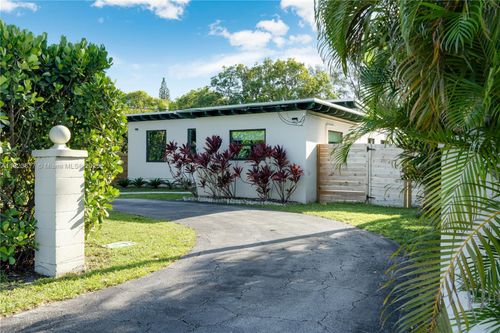 11534 Ne 13th Ave, Miami, FL, 33161-6812 | Card Image