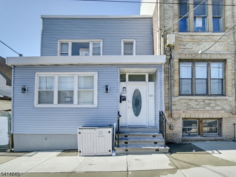 Residential Income in West New York Town 2