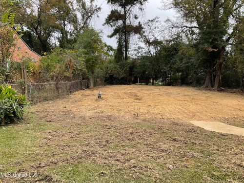 1516 Booker St, Jackson, MS, 39204-2519 | Card Image