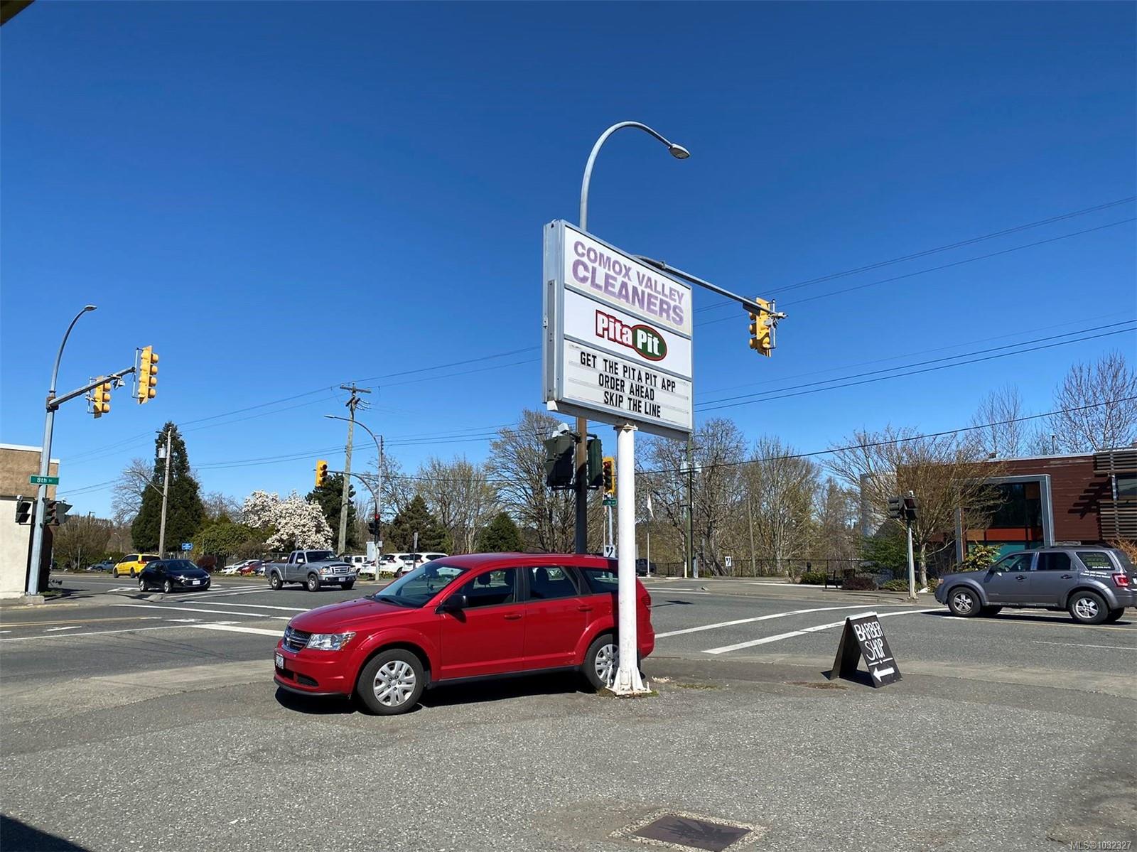 Commercial Sale in Courtenay 4