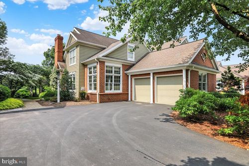 612 Northfield Rd, Lititz, PA, 17543-8351 | Card Image