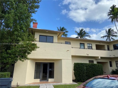 apt-7-32 Camden Dr, Bal Harbour, FL, 33154-1348 | Card Image