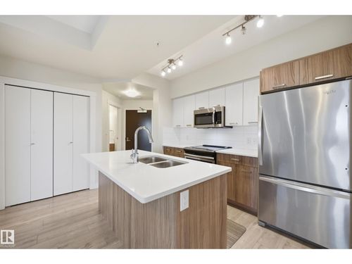 10410 102 Ave Nw, Edmonton, AB, T5J0E9 | Card Image