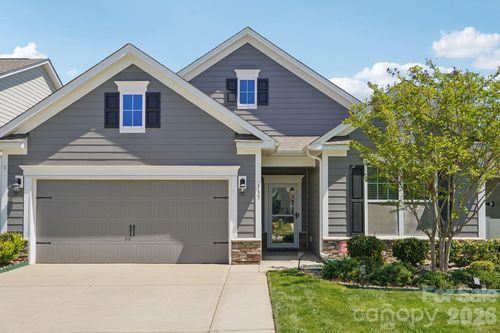 137 Coddle Way, Mooresville, NC, 28115-9714 | Card Image