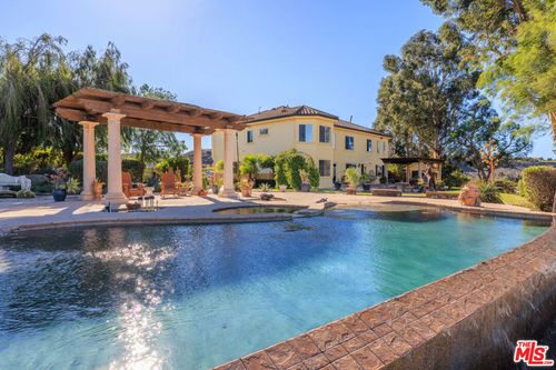 13045 Ripple Creek Ln, CAMARILLO, CA, 93012 | Card Image
