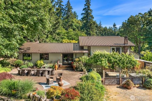 10801 Sw 238th St, Vashon, WA, 98070-7605 | Card Image