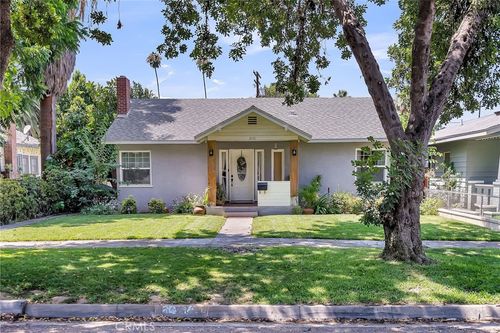 3031 Chestnut St, Riverside, CA, 92501-2407 | Card Image