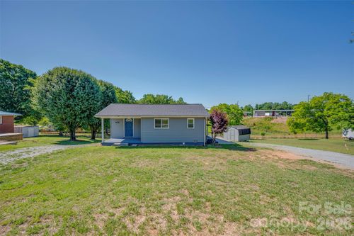 220 Roberson Rd, Forest City, NC, 28043-2732 | Card Image