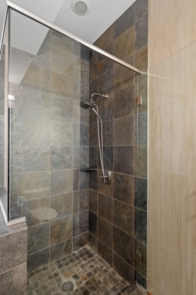 UNIT-301 - 100 3 Rd Ave S, Condo with 2 bedrooms, 2 bathrooms and null parking in Minneapolis MN | Image 28