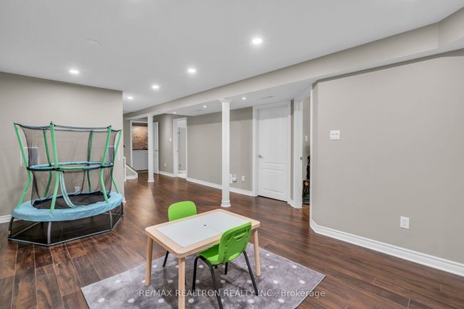 172 Denise Cir, House attached with 4 bedrooms, 4 bathrooms and 2 parking in Newmarket ON | Image 29