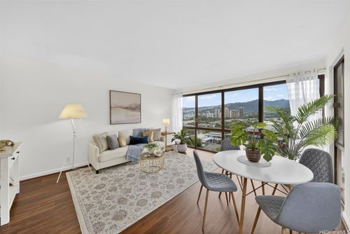 m9-217 Prospect St, Honolulu, HI, 96813-1753 | Card Image