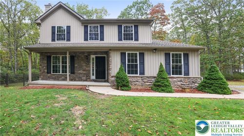 83 Saginaw Dr, Jim Thorpe, PA, 18229-3745 | Card Image