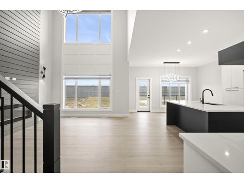 15031 10 St Nw, Edmonton, AB, T5Y4C8 | Card Image