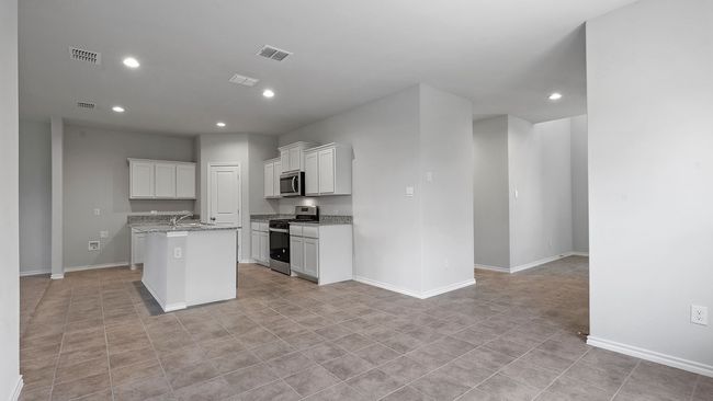 7612 Misty Creek Drive, House other with 4 bedrooms, 3 bathrooms and null parking in Denton TX | Image 8